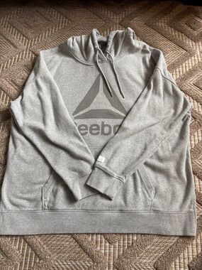 Reebok Pullover Hoodie